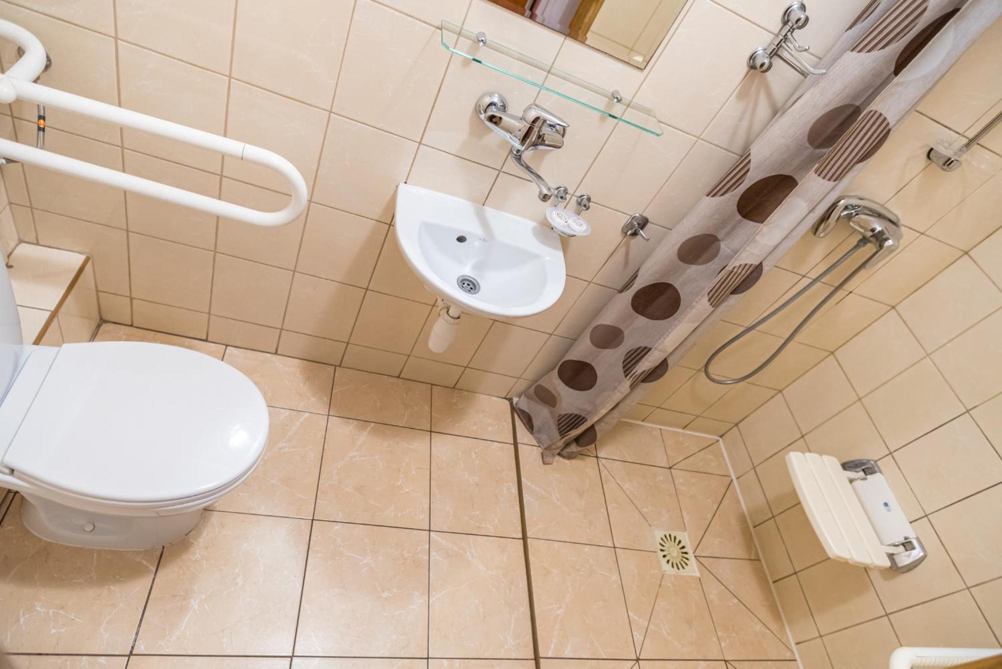 Dobre Miejsce Dom Rekolekcyjny Hotel Варшава Стая снимка